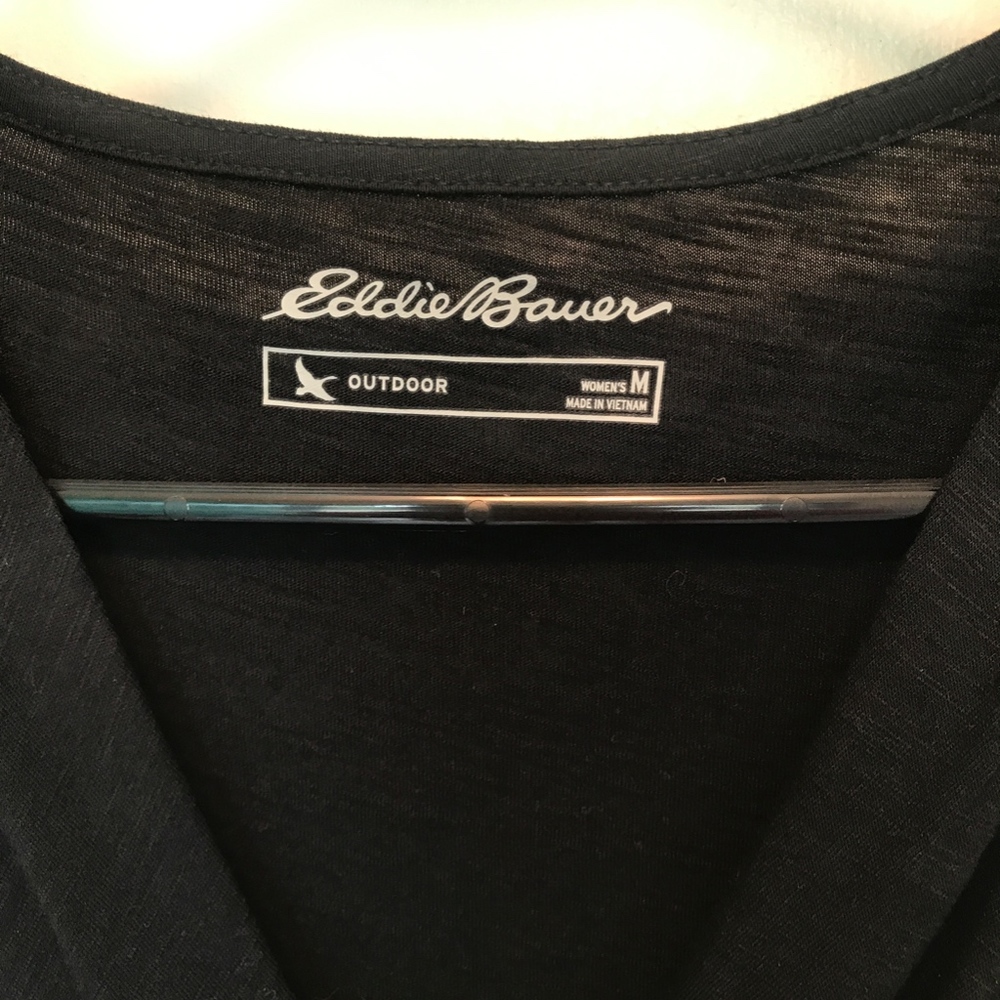 M - Eddie Bauer - V-Neck Knit top NWOT - Picture 2 of 4